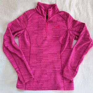 The North Face Women's Fuchsia 1/4 Zip Fleece Pullover